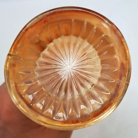 - MCM 8.5”   handmade marigold carnival glass flutted edge SWUNG VASE - Picture 3 of 5